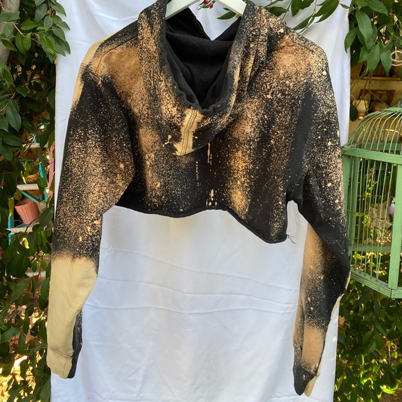 Crop sweatshirt - Picture 4 of 4